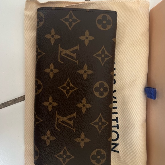 LOUIS VUITTON cloth wallet authentic 100 percent - Picture 6 of 6